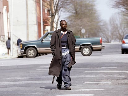 Michael K. Williams como Omar Little en el quinto capítulo de la primera temporada de 'The Wire'.