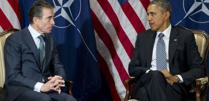 El presidente Barack Obama junto al secretario general de la OTAN, Anders Fogh Rasmussen, en Bruselas el jueves.