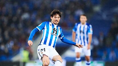 David Silva durante un partido con la Real Sociedad.