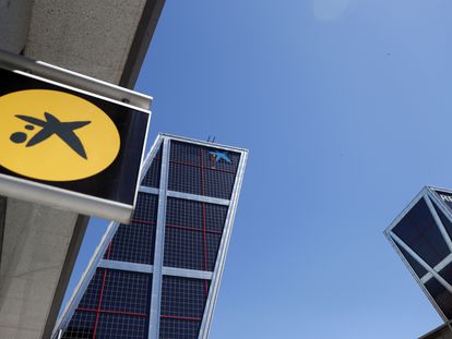 Exterior de una de las sedes de CaixaBank, en Madrid.