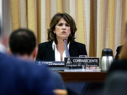 La fiscal Dolores Delgado, comparece ante la comisión de justicia del Congreso de los Diputados, en febrero pasado.