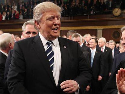 El presidente de los Estados Unidos, Donald J. Trump, en su primer discurso en una sesi&oacute;n conjunta del Congreso en la C&aacute;mara de Representantes en Washington, DC , (Estados Unidos). 