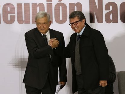 López Obrador y Ricardo Monreal en febrero de 2018, en Ciudad de México.