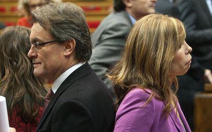 Artur Mas y Alicia Sánchez-Camacho, esta mañana, en el Parlament.