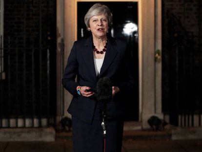 Theresa May logra el respaldo de su Gobierno sobre el preacuerdo del Brexit