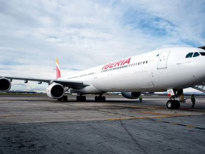 Un A340-600 de Iberia en el aeropuerto de Madrid-Barajas.