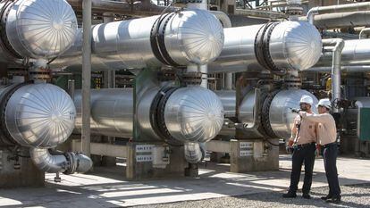 Refinería de Repsol en Tarragona que produce fuel para barcos de bajo contenido de azufre.