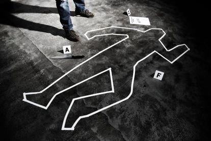 Los cadáveres son elementos clave en las novelas de género negro.
