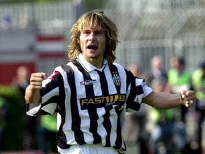 Nedved, con la camiseta del Juventus.