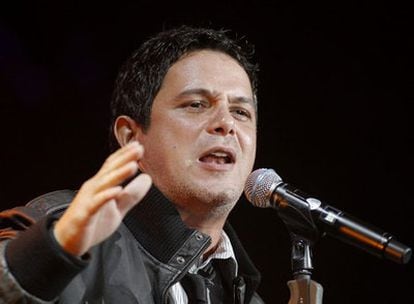 El cantante durante su actuación en American Airlines Arena de Miami
