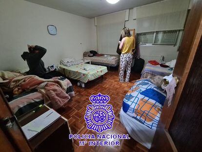Interior de la vivienda de Valladolid donde eran explotadas sexualmente las mujeres.