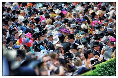 Espectadores en el quinto día de competición en el hipódromo de Ascot, 21 de junio de 2014.