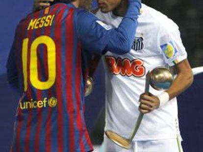 Neymar y Messi se saludan tras la final de la Copa Intercontinental de 2011 en Yokohama.