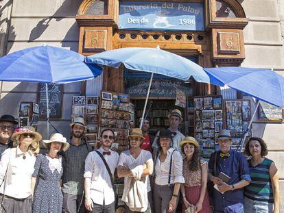 Participants en el recorregut del Bloomsday.