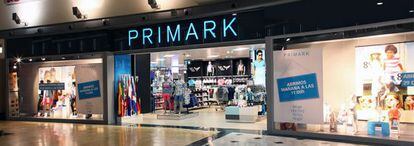 Una tienda de Primark en un centro comercial de Logro&ntilde;o
