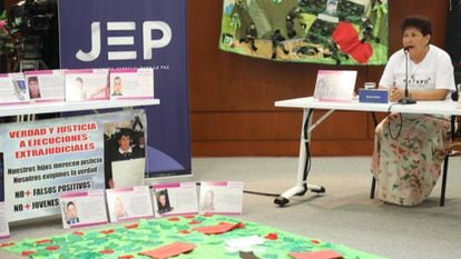 Madres de falsos positivos, víctimas de ejecuciones extrajudiciales a manos del Ejército colombiano, hablaron en tribunal de paz