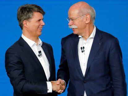 Harald Kruger, consejero delegado y presidente de BMW, junto a Dieter Zetsche, consejero delegado de Daimler.