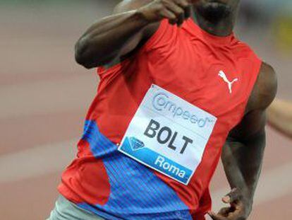 Bolt celebra el triunfo conseguido en Roma.