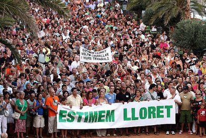 Manifestación contra el turismo de borrachera en Lloret de Mar.
