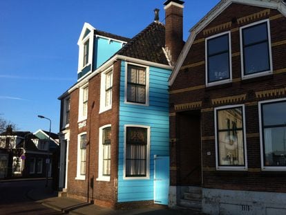 La casa azul que pintó Monet, en la actualidad.