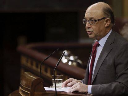 El ministro de Hacienda, Crist&oacute;bal Montoro, en el Congreso de los Diputados. 