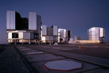 Observatorio de Paranal (Chile), donde están instalados los cuatros grandes telescopios VLT (de 8,2 metros de diámetro cada uno) del Observatorio Europeo Austral.