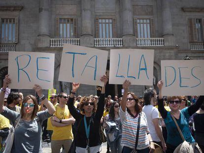 Manifestación de profesores contra los recortes en la educación pública en Barcelona.