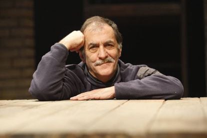 El actor y director teatral Ramón Barea, en el local de ensayos del Teatro Arriaga de Bilbao.