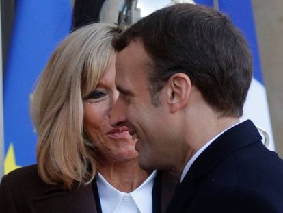 El presidente francés, Emmanuel Macron, y su esposa Brigitte esta semana en el Elíseo