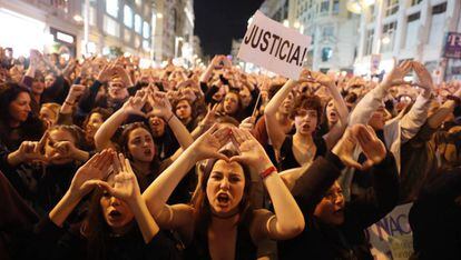 Manifestaci&oacute;n del D&iacute;a Internacional de la Mujer en la Gran V&iacute;a de Madrid.