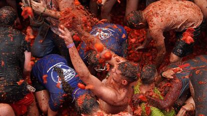 La tomatina de Buñol, en imágenes