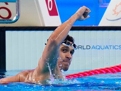 Hugo Gonzalez celebra su triunfo este viernes en el Mundial de natación de Doha.