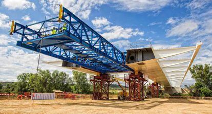 Fomento cerrar&aacute; 2016 con un m&iacute;nimo hist&oacute;rico en contrataci&oacute;n de obra.