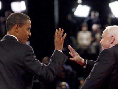 Barack Obama y John McCain, en unos de los debates de las elecciones presidenciales de 2008 en EE UU.