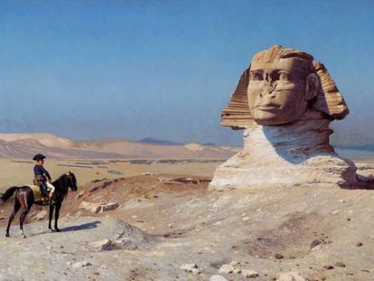 Era conocido que Napoleón, aquí pintado ante la esfinge por Jean-Léon Gérôme, necesitaba muy pocas horas de sueño.