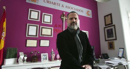 Iban Uriarte, en su despacho de abogados en Las Palmas.