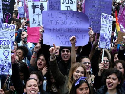 Manifestacion en Madrid durante la huelga de mujeres en el Día Internacional de la Mujer.