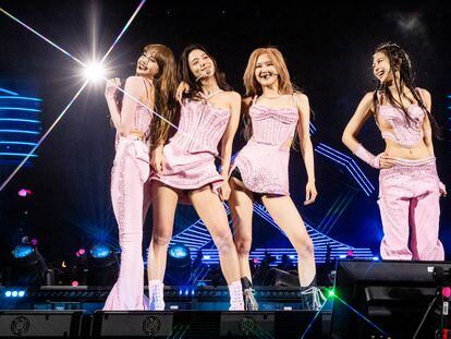 El cuarteto coreano de K-pop Blackpink durante su actuación en el festival de Coachella, el 22 de abril de 2023 en Indio (California).