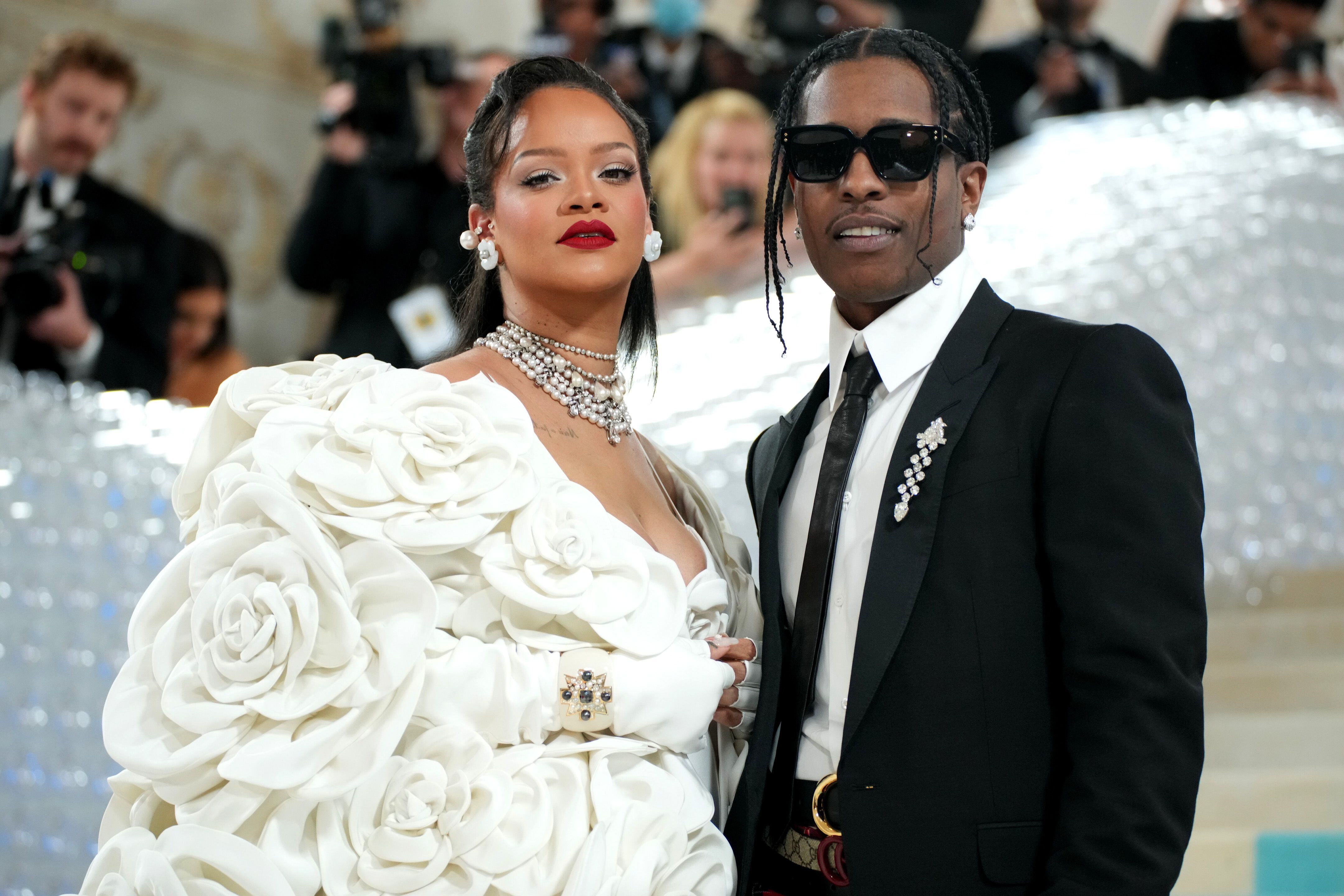 Rihanna y A$AP Rocky, padres por segunda vez | Gente