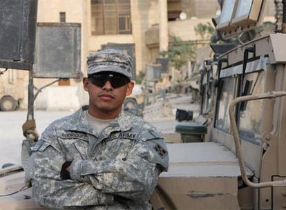 El soldado del Ejército de Estados Unidos Víctor Hugo Rodríguez, en Bagdad.