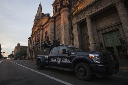 Policía Federal patrulla las calles de Guadalajara, Jalisco.