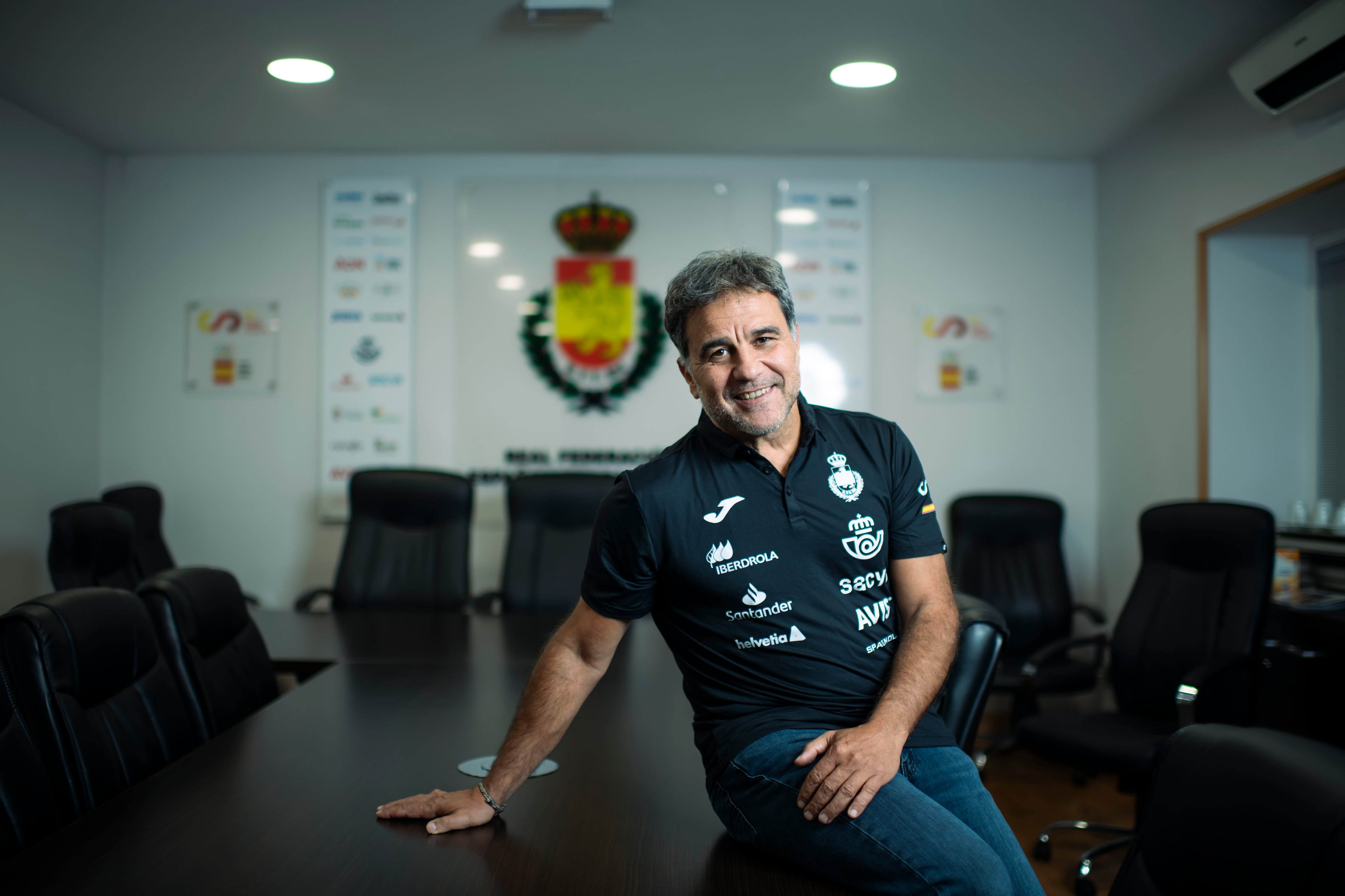 Ambros Martín, en la sede de la federación de balonmano, en Madrid.