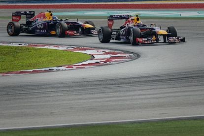 Webber, en el momento que era perseguido por Vettel.