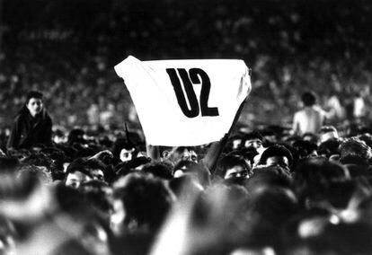 100.000 personas asistieron al concierto, en 1997, que U2 ofreció en el Estadio Santiago Bernabéu. En el que también participaron Big Audio Dynamite, UB40 y The Pretenders. Con U2 llegó la locura aquel 15 de julio.