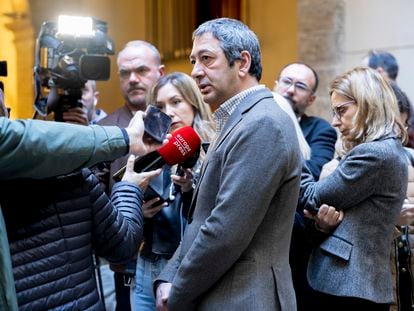Vicente Barrera, durante su comparecencia ante los medios de comunicación, este martes, en la sede de la vicepresidencia de la Generalitat valenciana.