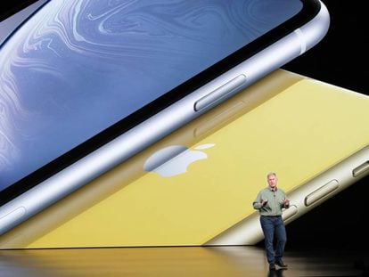 El vicepresidente de Apple, Phil Schiler, durante la presentación del iPhone XR, cuyas ventas parecen ser inferiores a lo esperado