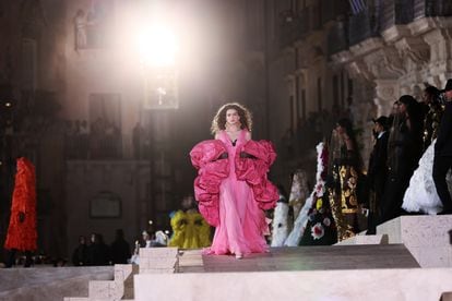 One of the 'looks' in pink from the Dolce & Gabbana fashion show, on Saturday, July 9 in Syracuse (Sicily).