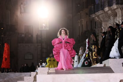 One of the 'looks' in pink from the Dolce & Gabbana fashion show, on Saturday, July 9 in Syracuse (Sicily).