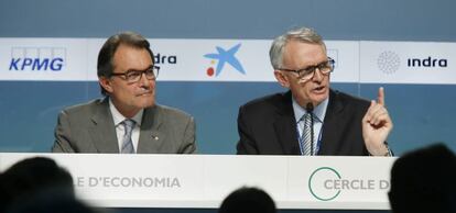 El presidente de la Generalitat, Artur Mas, junto al presidente del Círculo de Economía, Antón Costas.