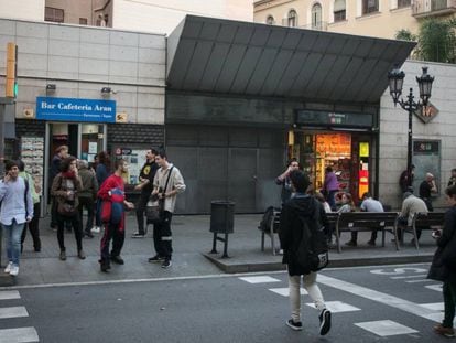 Las estaciones de metro en planta baja son ejemplo de equipamiento p&uacute;blico que no ha agotado la edificabilidad.